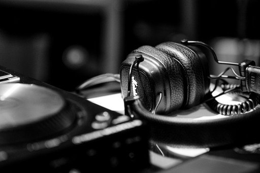 The Ultimate Guide to Selecting the Best Studio Headphones for Mixing